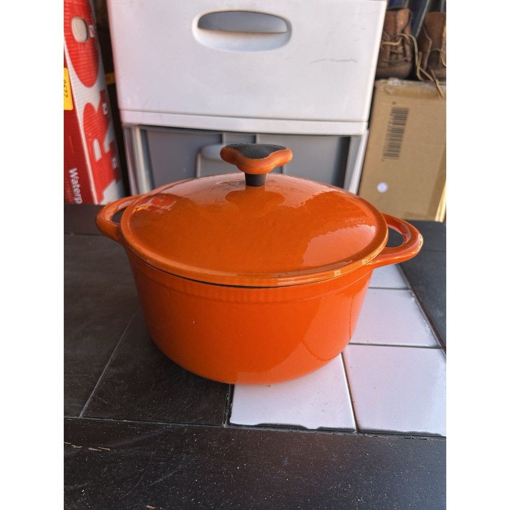 Rachael Ray Enameled Cast Iron Dutch Oven 3.25 Quart Orange